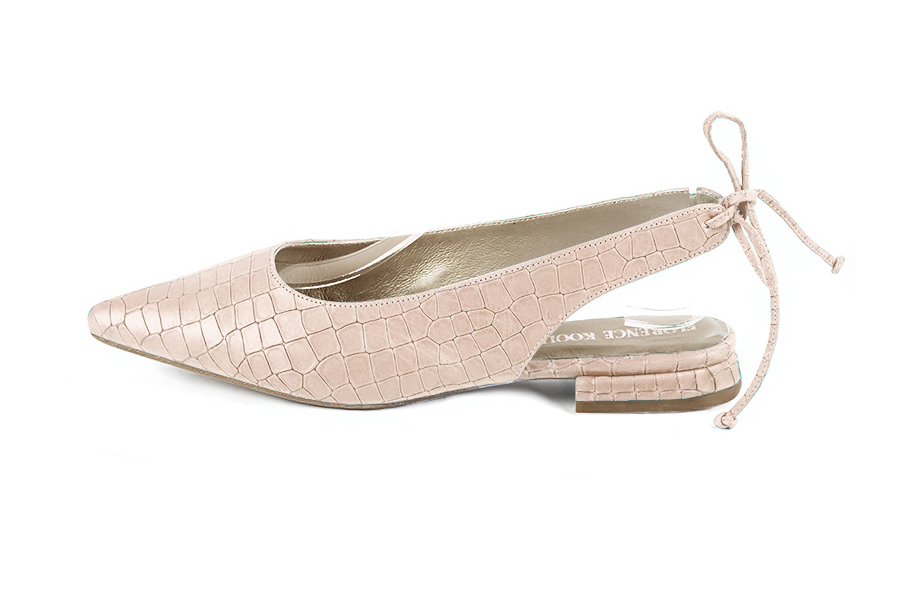 Women's powder pink elegant slingback heels. Pointed toe. Flat flare heels - Profile view